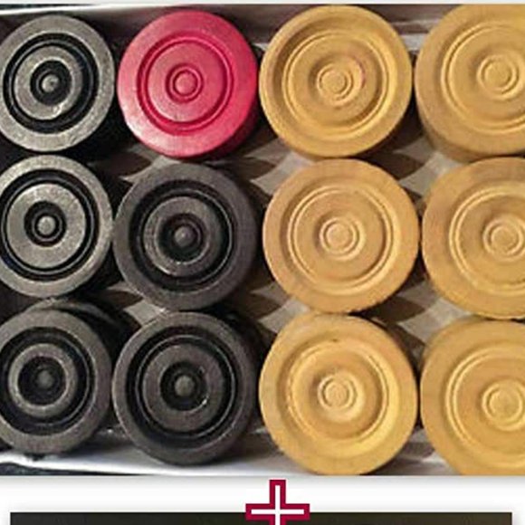 Carrom board - Picture 3 of 3